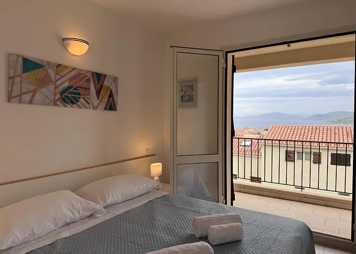 I Certali 5 6 * LʼÎle-Rousse